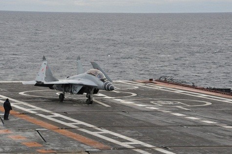 MiG-29 hạ cánh trên tàu sân bay với sự trợ giúp của công nghệ 3D